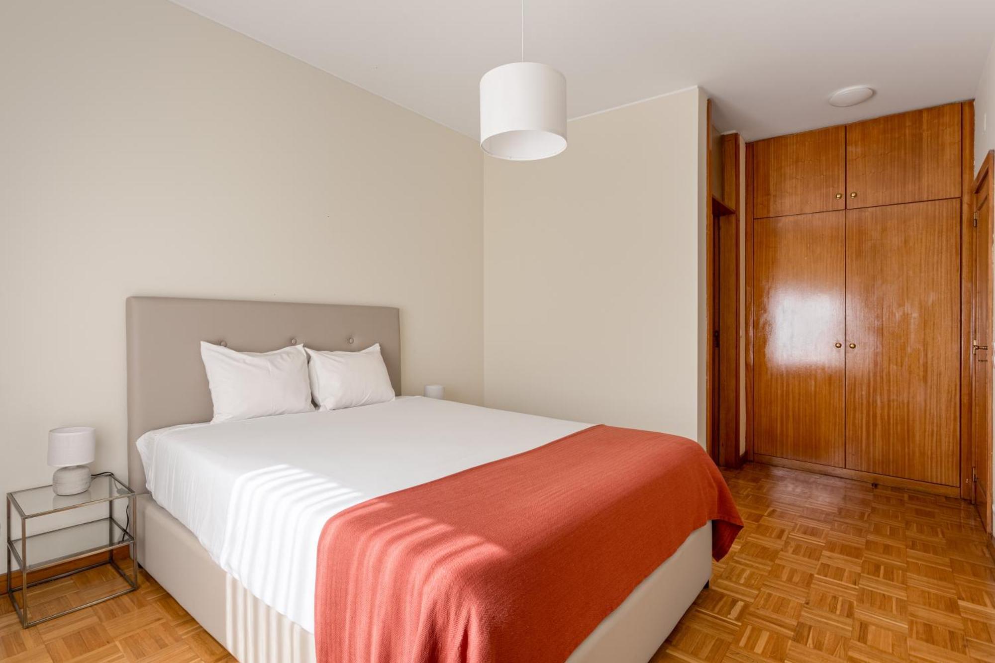 Joivy Stylish City Centre Flat With Parking Maía Exteriér fotografie